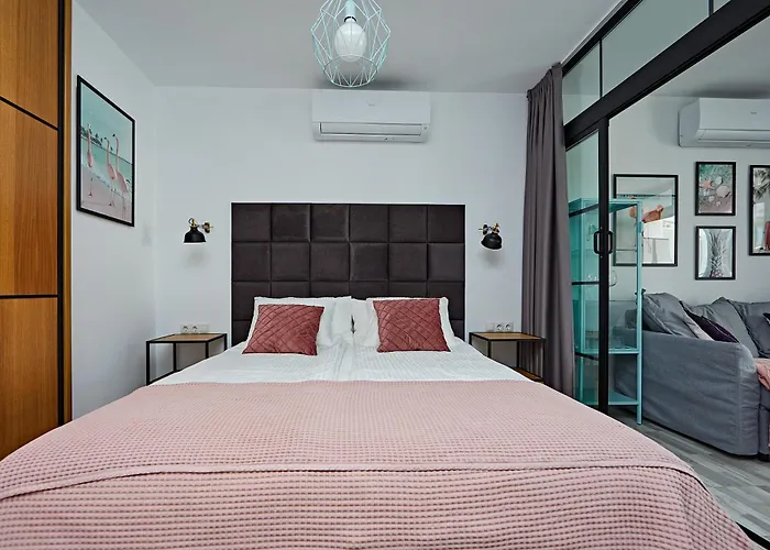 Flamingo * بلايا ديل إنغلز